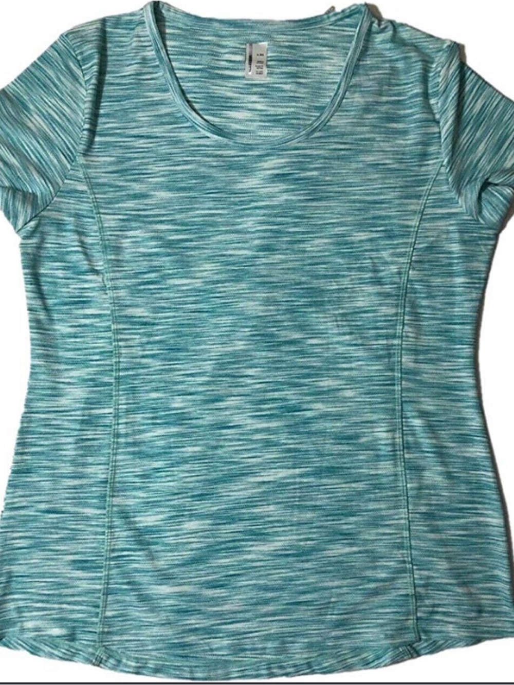 NWT Mondetta active tee green and white